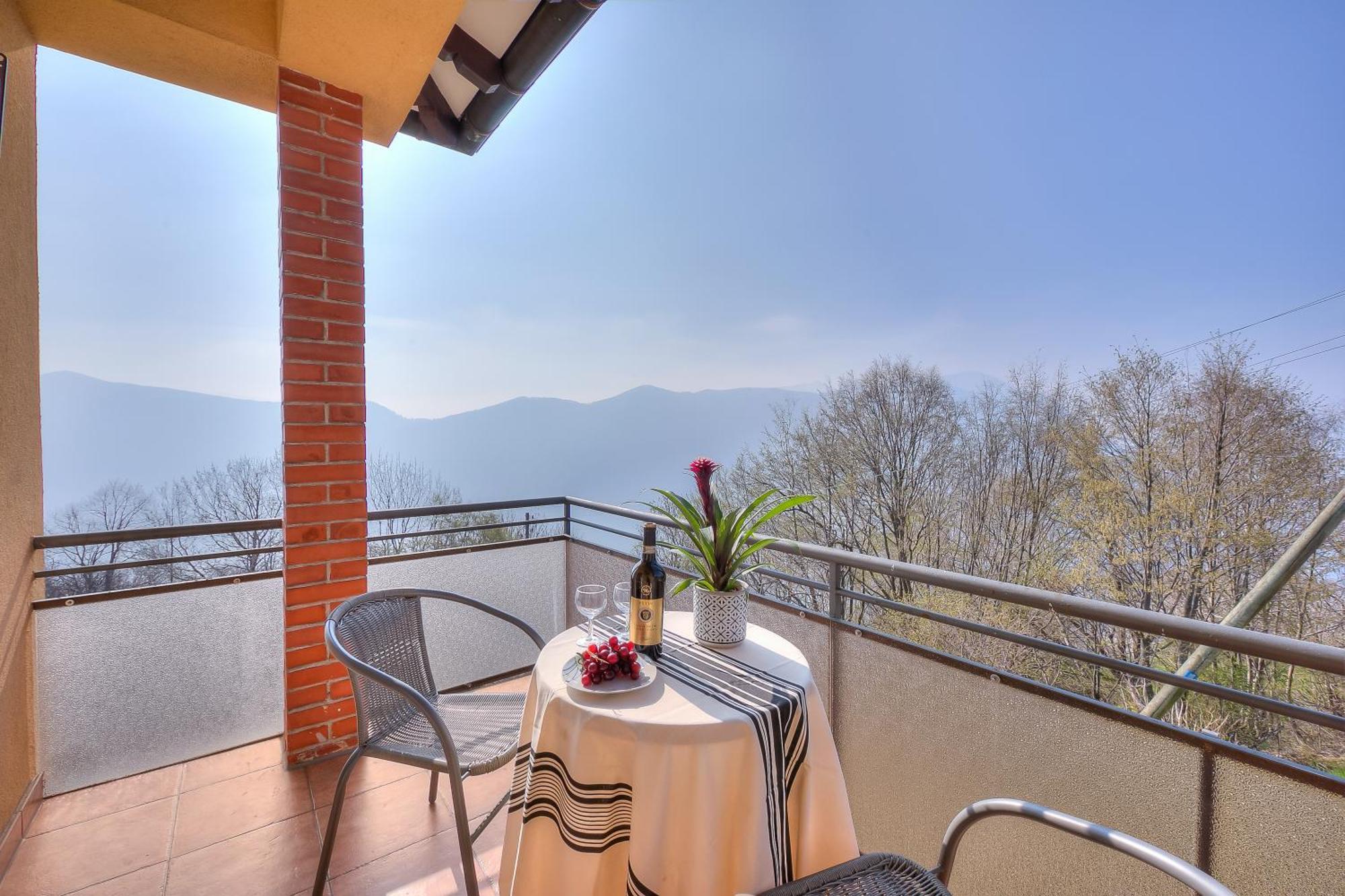 Ca' Gina Panoramica - Monte Bre - Happy Rentals Lugano Luaran gambar